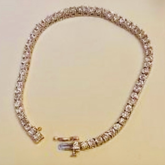 SUN Hallmarked 925 Moissanite Diamond Tennis Bracelet - Picture 6 of 7
